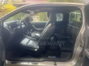 Ford Ranger Wildtrak 2012 Gray