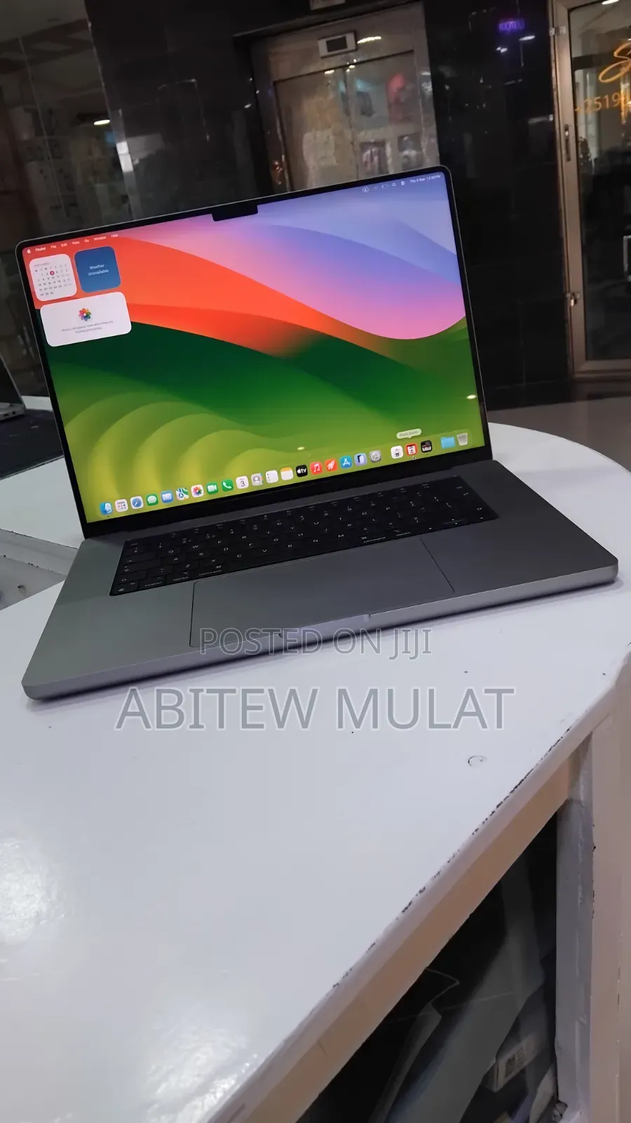 New Laptop Apple MacBook Pro 2021 M1 Max 64GB Apple M1 Max SSD 1T