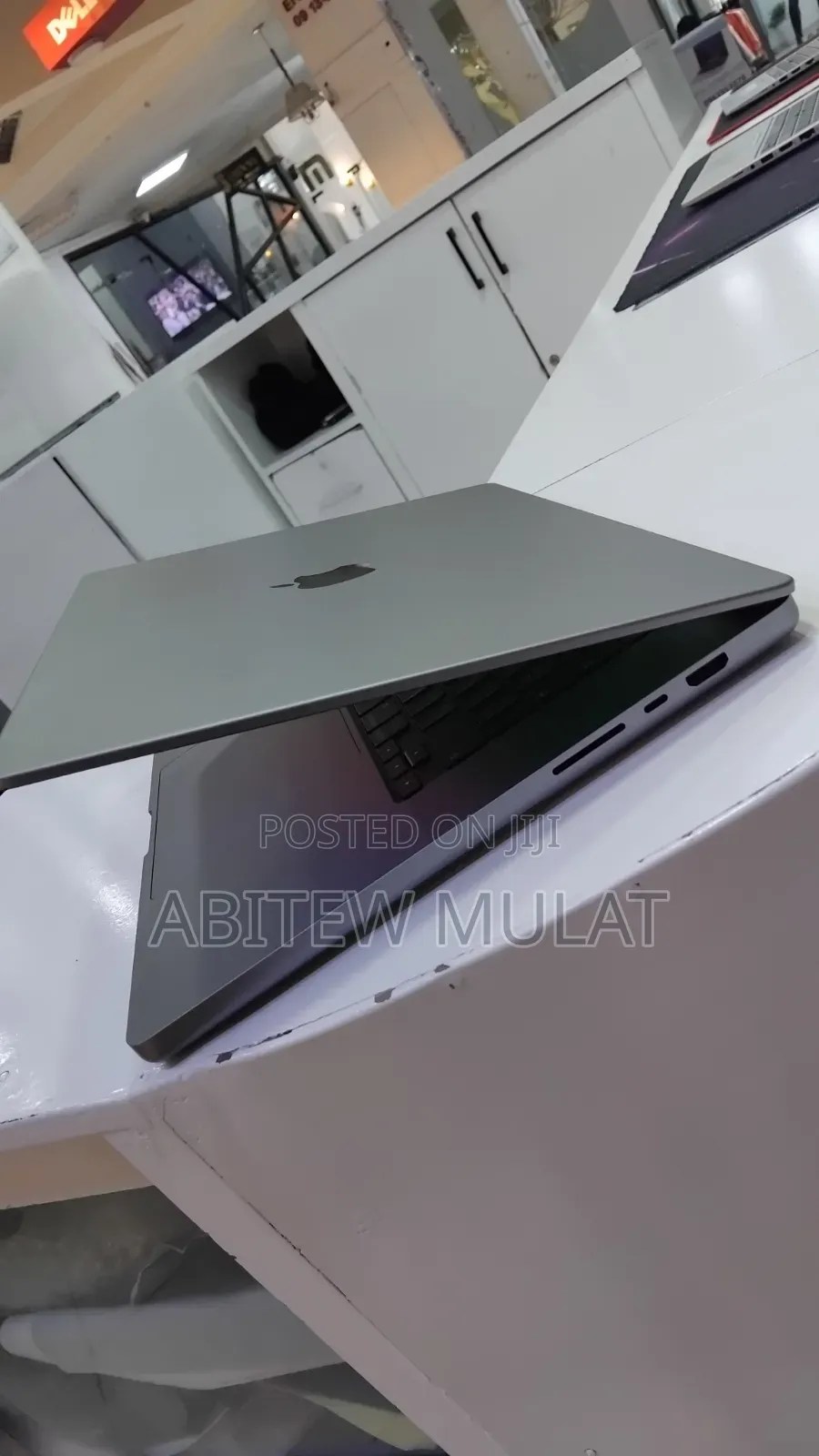 New Laptop Apple MacBook Pro 2021 M1 Max 64GB Apple M1 Max SSD 1T