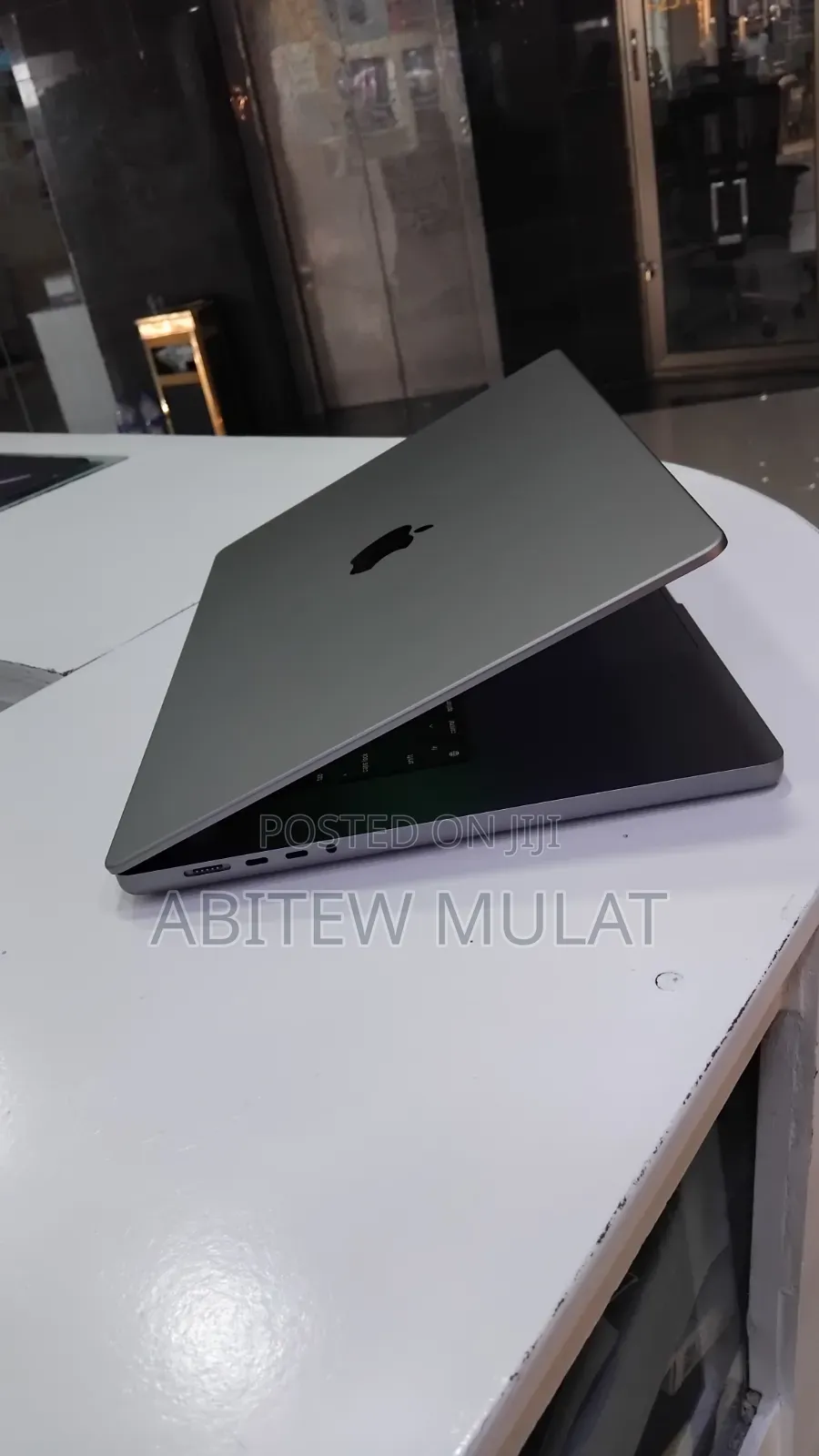 New Laptop Apple MacBook Pro 2021 M1 Max 32GB Apple M1 Max SSD 1T