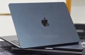 New Laptop Apple MacBook Air 2025 M4 16GB Apple M4 SSD 256GB