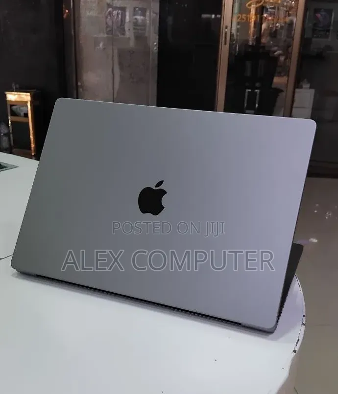 New Laptop Apple MacBook Pro 2021 M1 Max 32GB Apple M1 Max SSD 1T