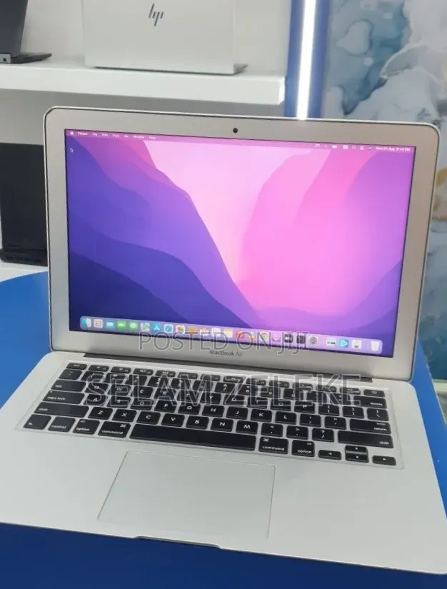 New Laptop Apple MacBook Air 2017 8GB Intel Core i7 SSD 128GB