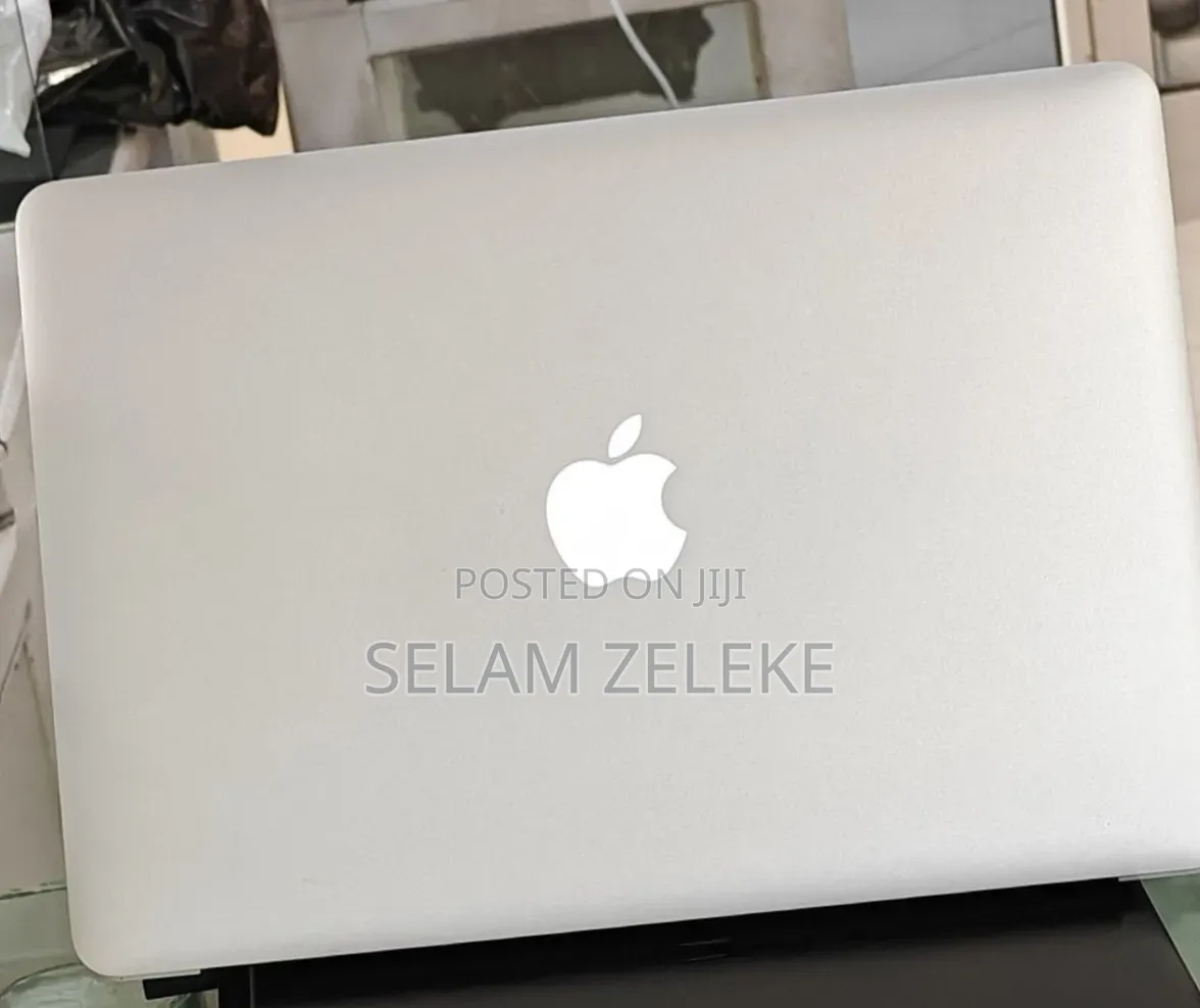 New Laptop Apple MacBook Air 2017 8GB Intel Core i7 SSD 128GB