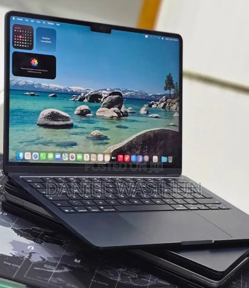 New Laptop Apple MacBook Air 2025 M4 16GB Apple M4 SSD 256GB