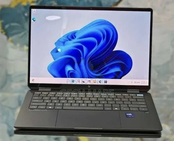 New Laptop HP OmniBook 5 Flip 16GB Intel Core Ultra 7 SSD 1T