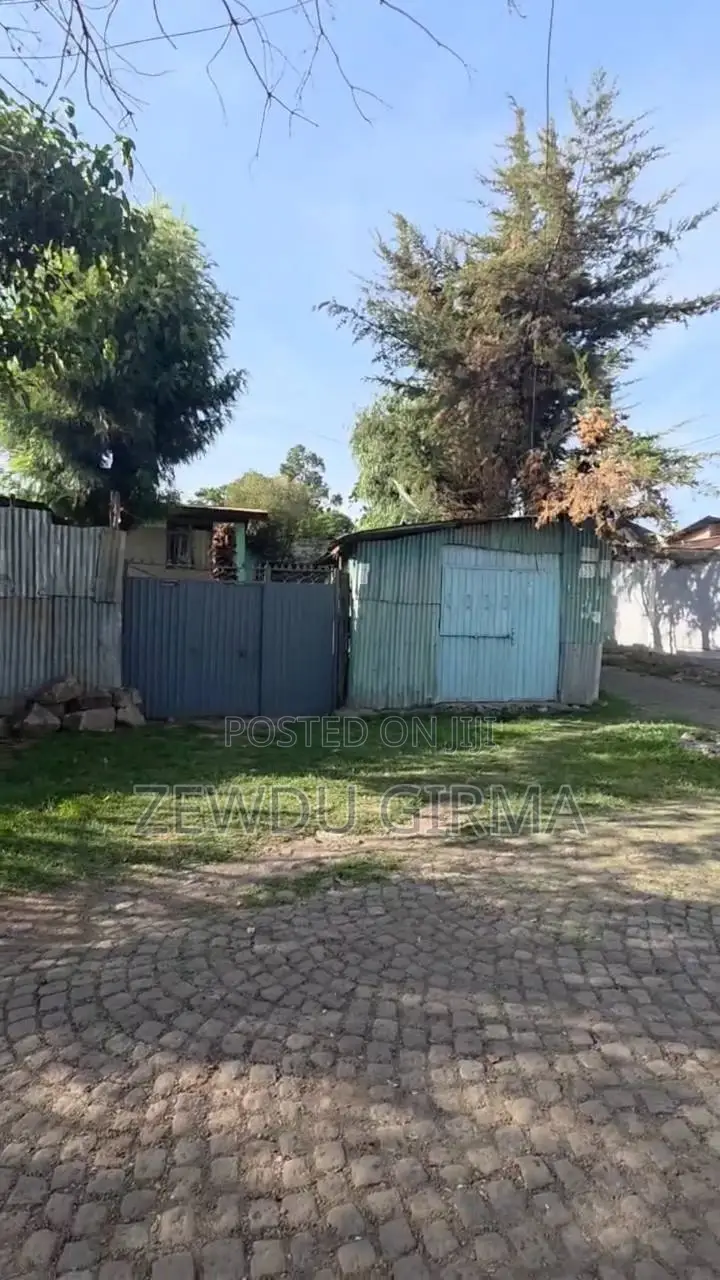 3bdrm House in Nifas Silk-Lafto for sale
