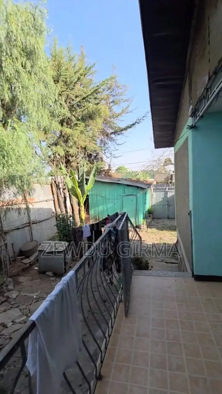 3bdrm House in Nifas Silk-Lafto for sale