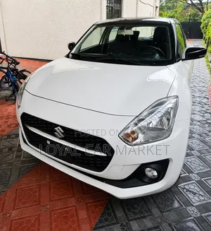 Suzuki Swift 2022 White