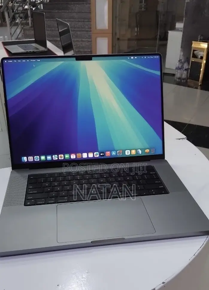 New Laptop Apple MacBook Pro 2021 M1 Max 32GB Apple M1 Max SSD 1T