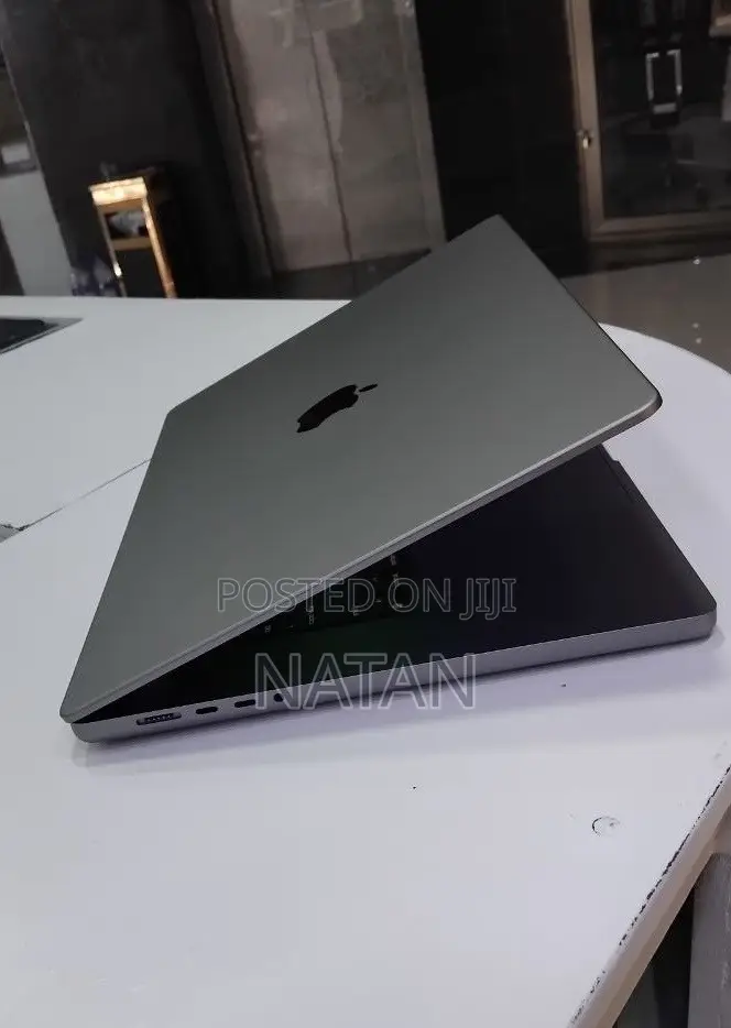 New Laptop Apple MacBook Pro 2021 M1 Max 32GB Apple M1 Max SSD 1T