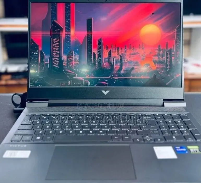 New Laptop HP Victus 16 16GB Intel Core i7 SSD 512GB