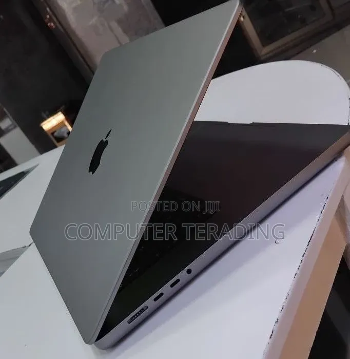 New Laptop Apple MacBook Pro 2021 M1 64GB Apple M1 Max SSD 512GB