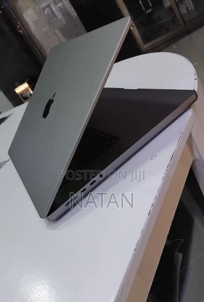 New Laptop Apple MacBook Pro 2021 M1 Max 64GB Apple M1 Max SSD 1T