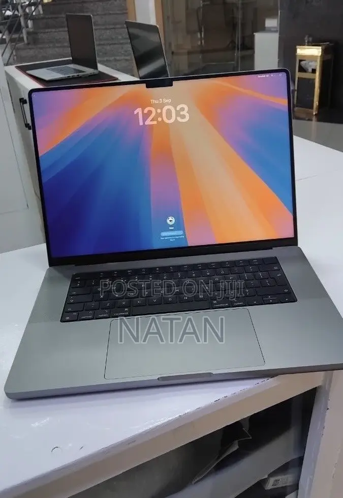 New Laptop Apple MacBook Pro 2021 M1 Max 64GB Apple M1 Max SSD 1T