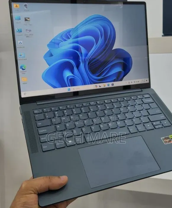 New Laptop Lenovo Yoga 330 16GB AMD Ryzen 7 SSD 512GB