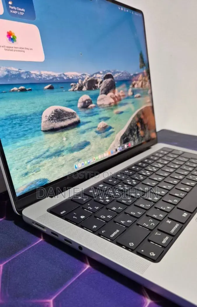 New Laptop Apple MacBook Pro 2024 M4 16GB Apple M4 Pro SSD 512GB
