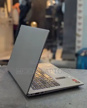 Laptop Lenovo Ideapad 3 8GB AMD Ryzen 3 SSD 256GB