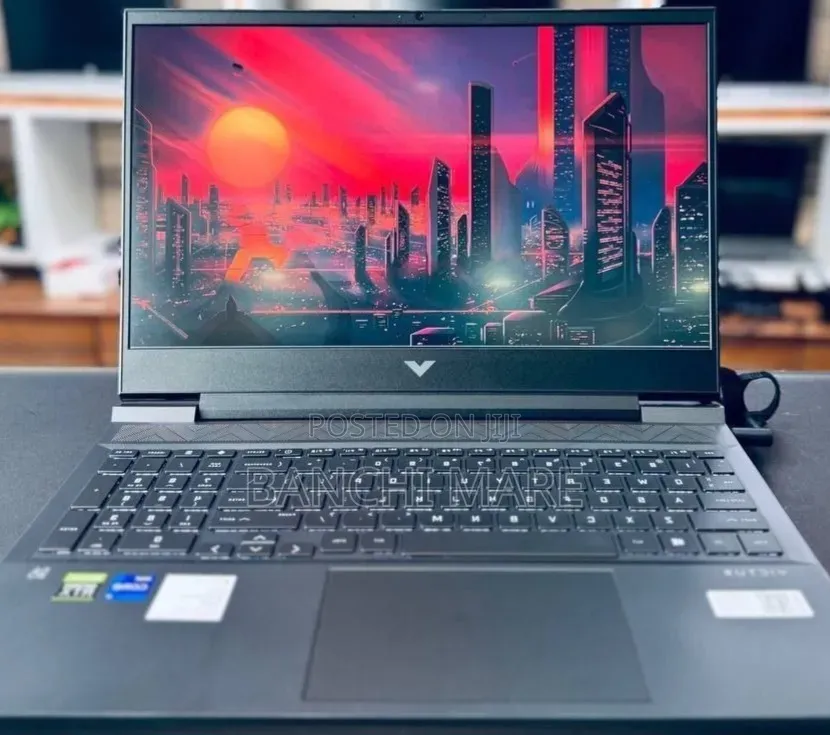 New Laptop HP Victus 16 16GB Intel Core i7 SSD 512GB