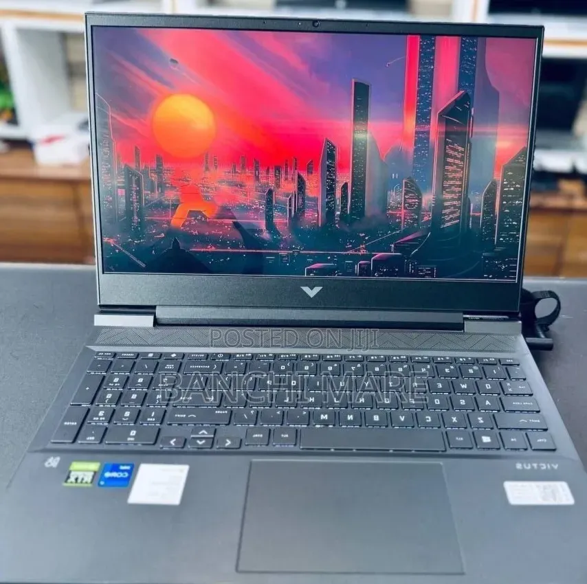 New Laptop HP Victus 16 16GB Intel Core i7 SSD 512GB