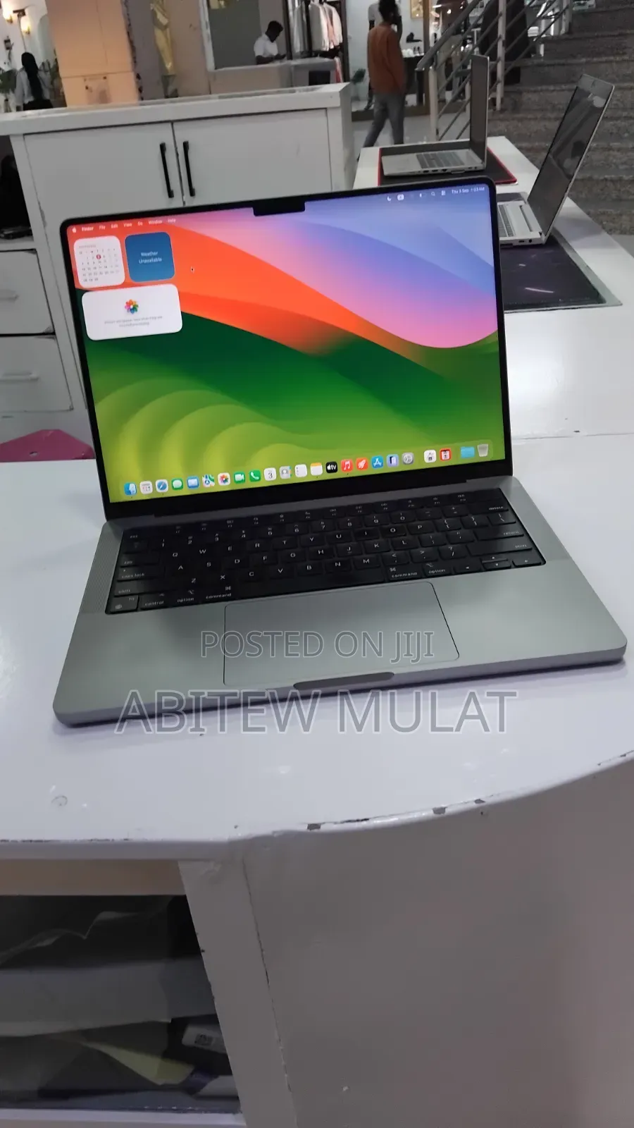New Laptop Apple MacBook Pro 2021 M1 32GB Apple M1 Pro SSD 512GB