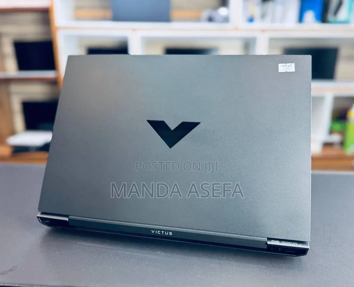 New Laptop HP Victus 16 16GB Intel Core i7 SSD 512GB