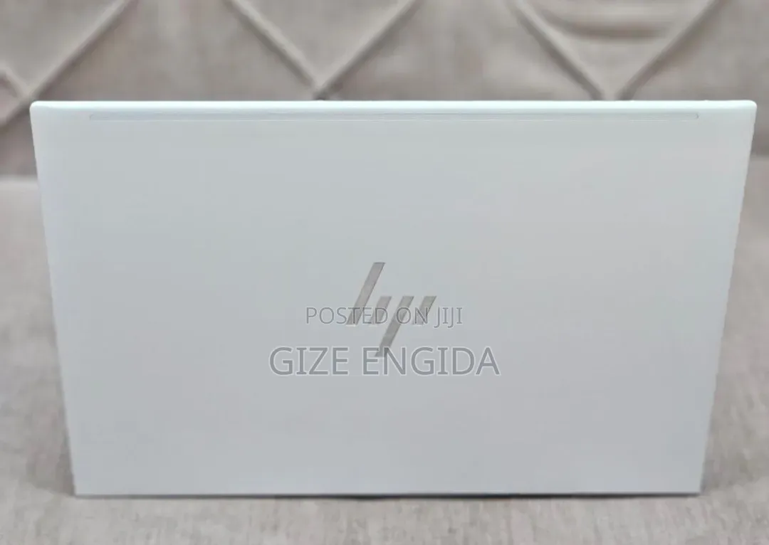 New Laptop HP EliteBook 830 G9 16GB Intel Core i5 SSD 512GB