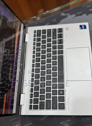 New Laptop HP EliteBook 840 G11 16GB Intel Core i7 SSD 512GB