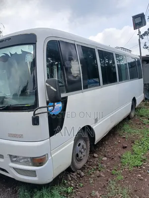 Nissan Civilian 2004 White