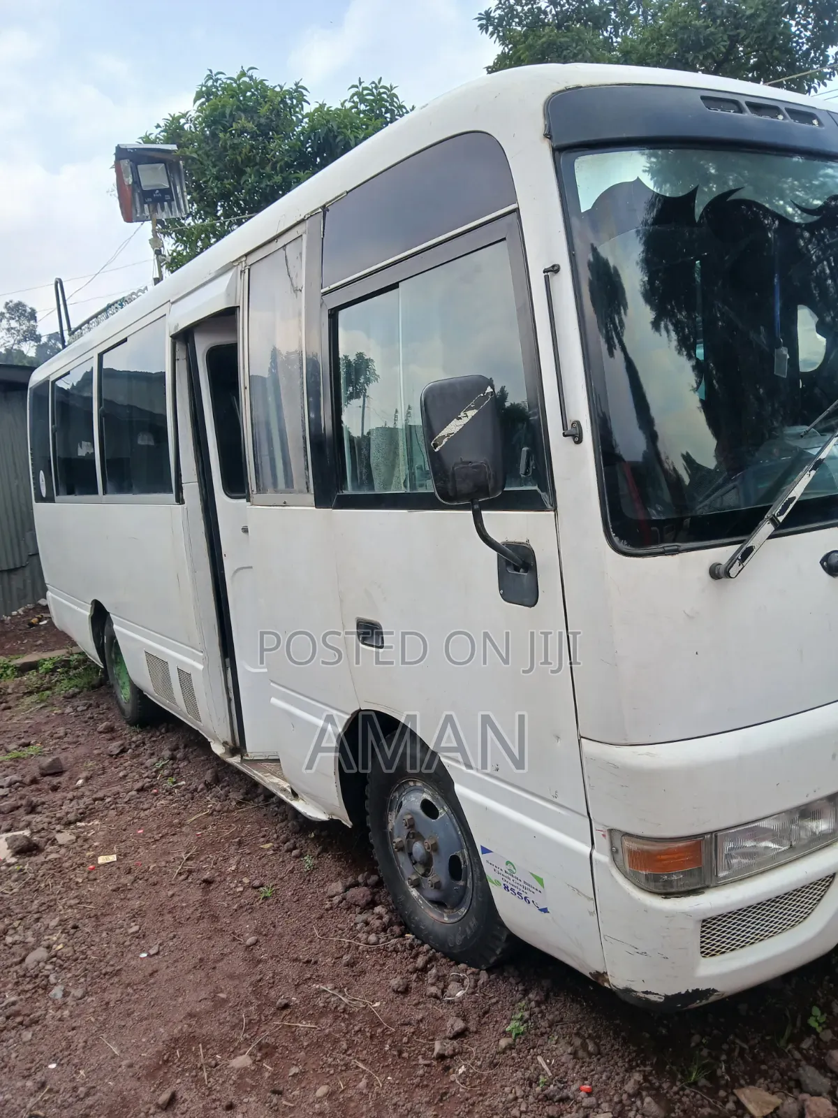 Nissan Civilian 2004 White