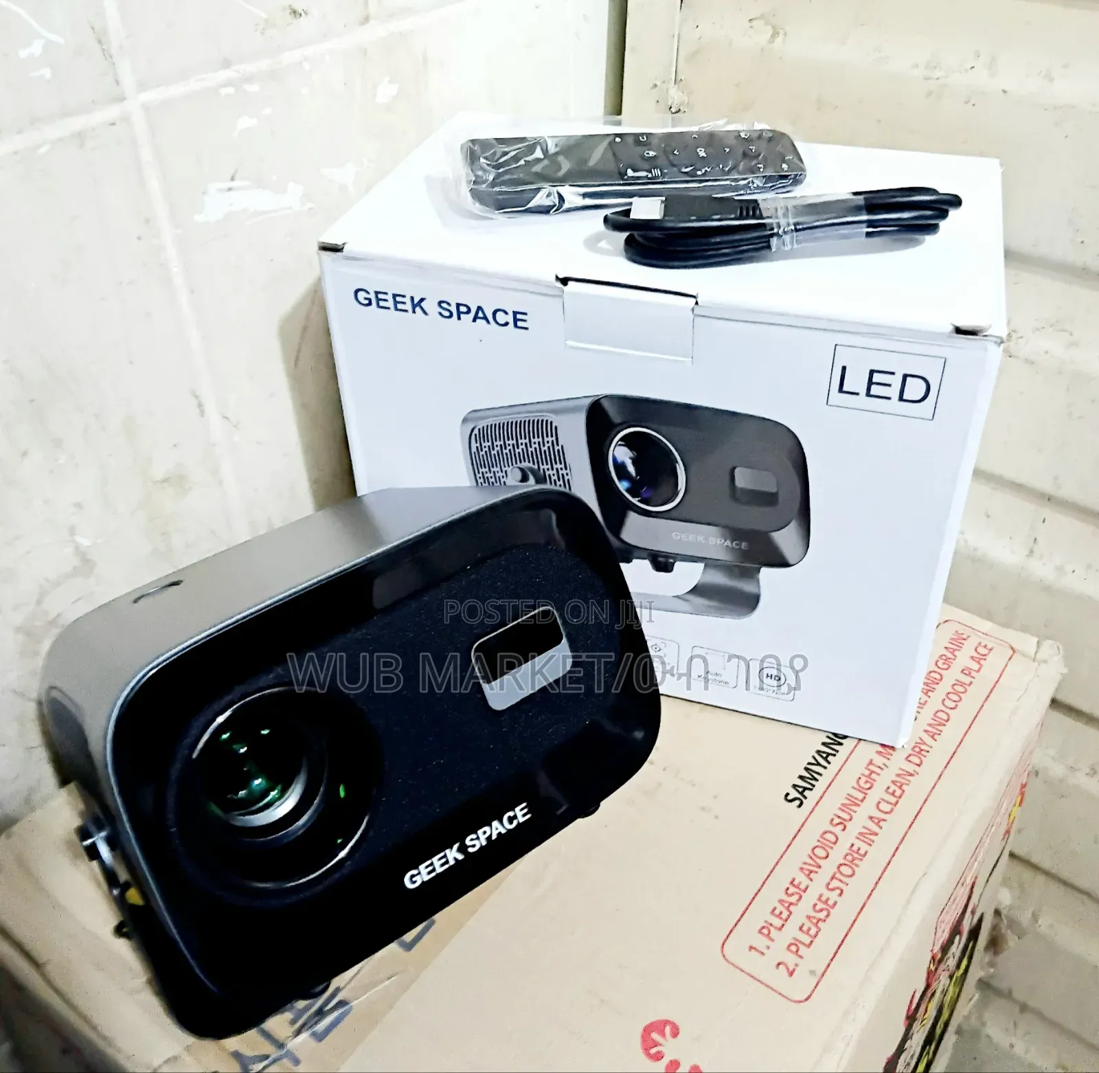 🔥🎬 Geek Space Smart Projector 🔥🎬 4k ስማርት ፕሮጀክተር ከሪሲቨር ጋር የሚገናኝ