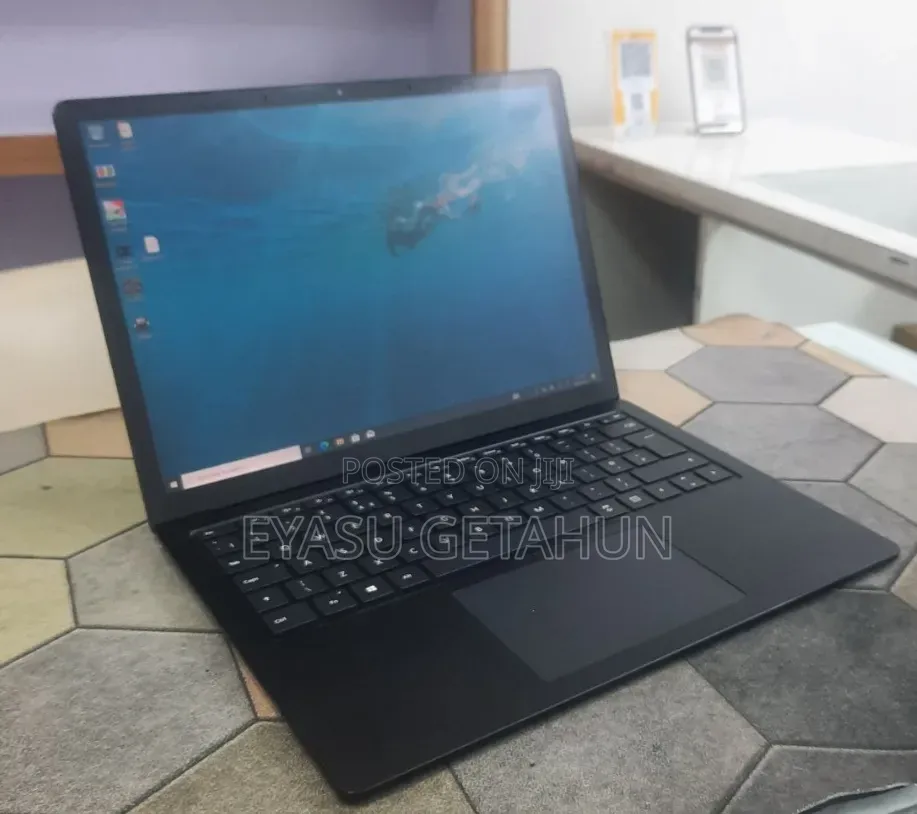 New Laptop Microsoft Surface Laptop 4 16GB Intel Core i7 SSD 512GB