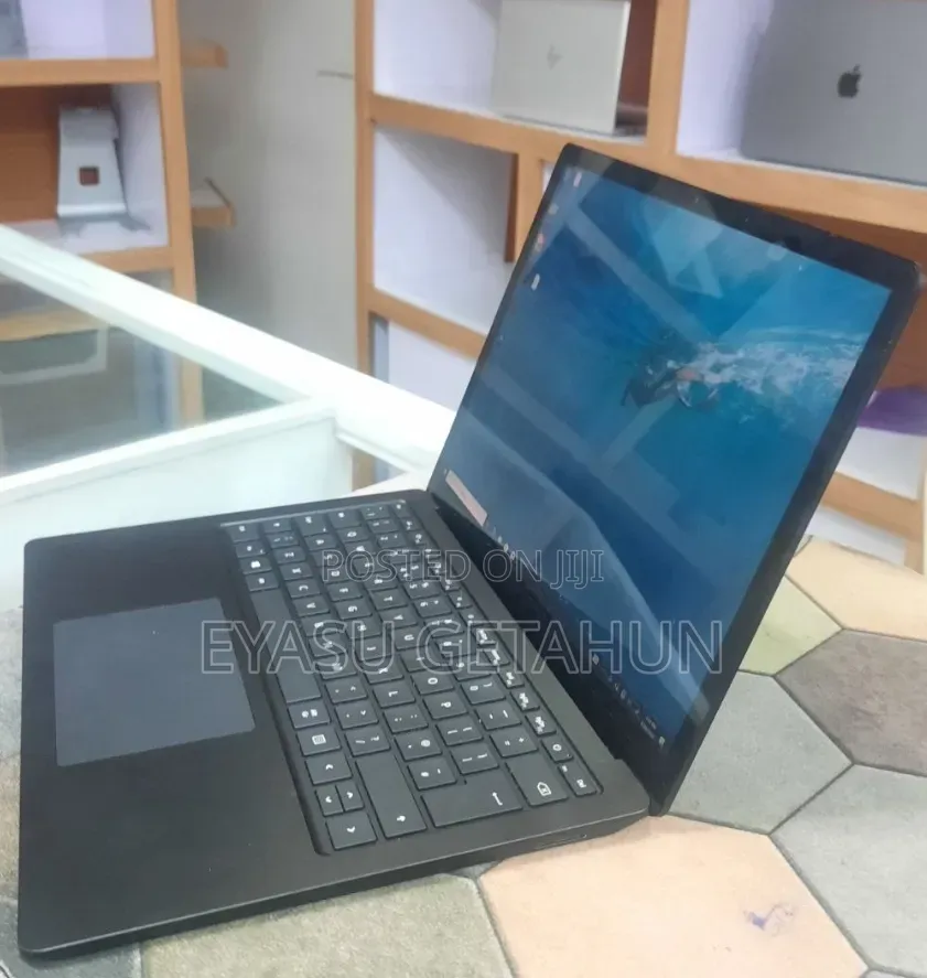 New Laptop Microsoft Surface Laptop 4 16GB Intel Core i7 SSD 512GB