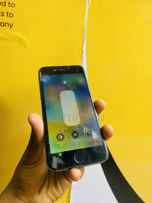 Apple iPhone 8 64 GB Black