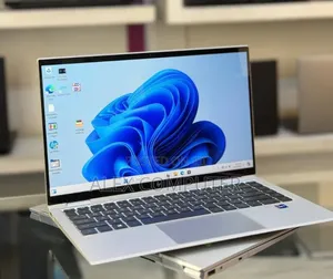 New Laptop HP EliteBook 1040 G8 16GB Intel Core i7 SSD 512GB