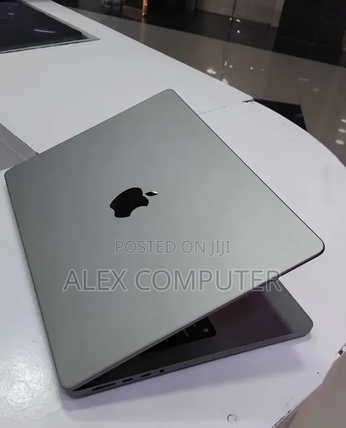 New Laptop Apple MacBook Pro 2021 M1 32GB Apple M1 Pro SSD 512GB