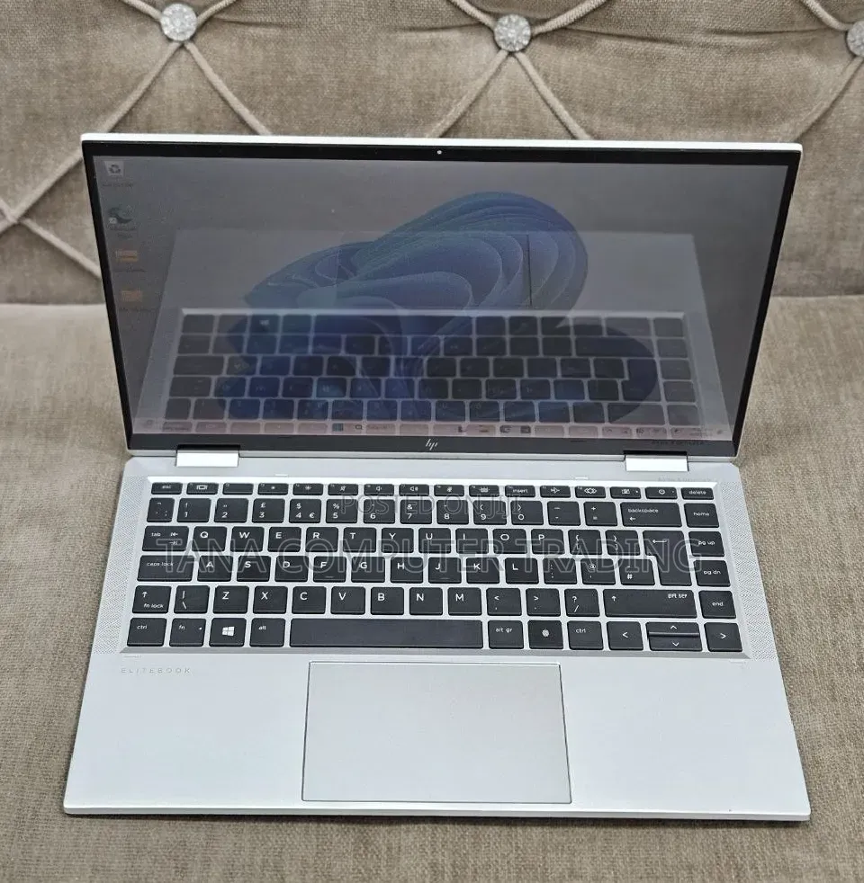 New Laptop HP EliteBook 1040 G8 16GB Intel Core i7 SSD 512GB