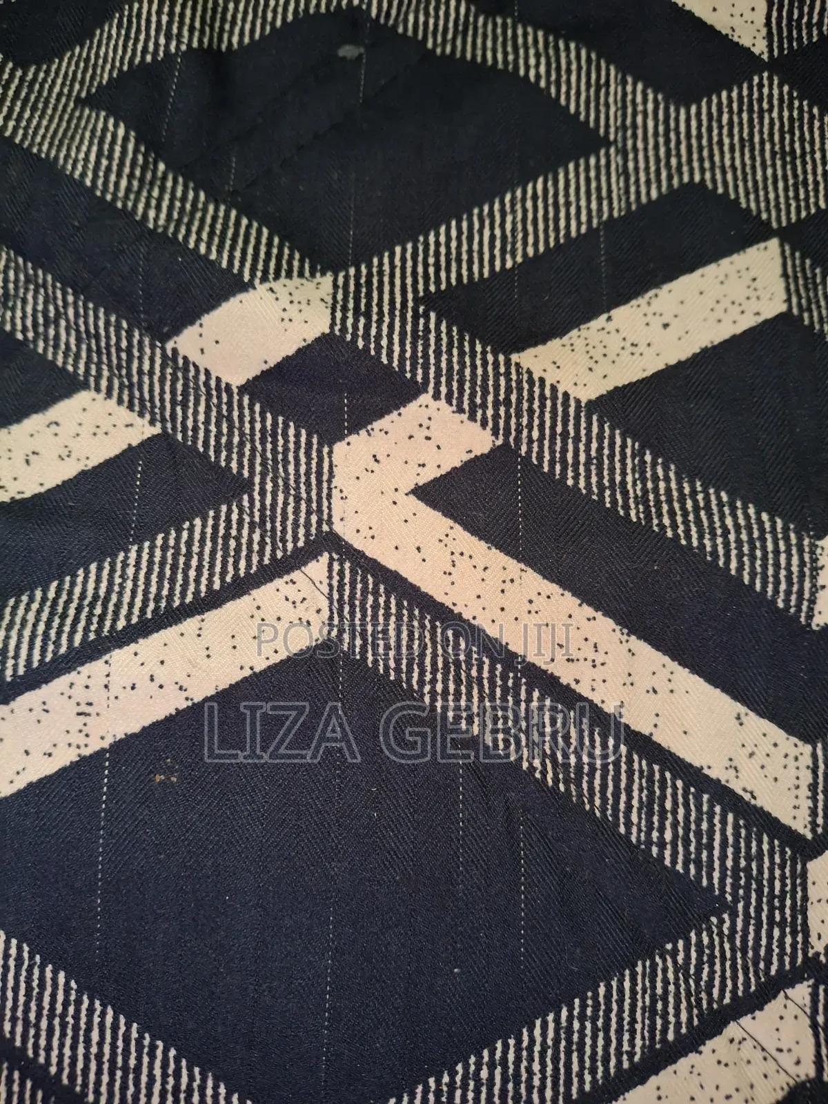 Used Like New Shirt. Size S,m