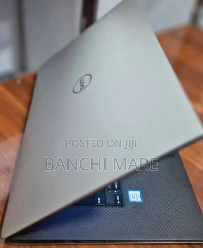 New Laptop Dell XPS 15 16GB Intel Core i7 SSD 512GB
