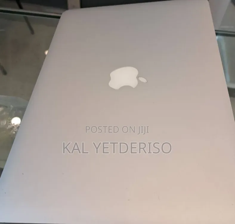 New Laptop Apple MacBook Air 2017 8GB Intel Core i5 SSD 128GB