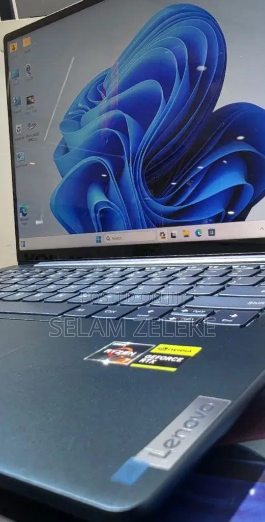 New Laptop Lenovo 16GB AMD Ryzen 7 SSD 512GB