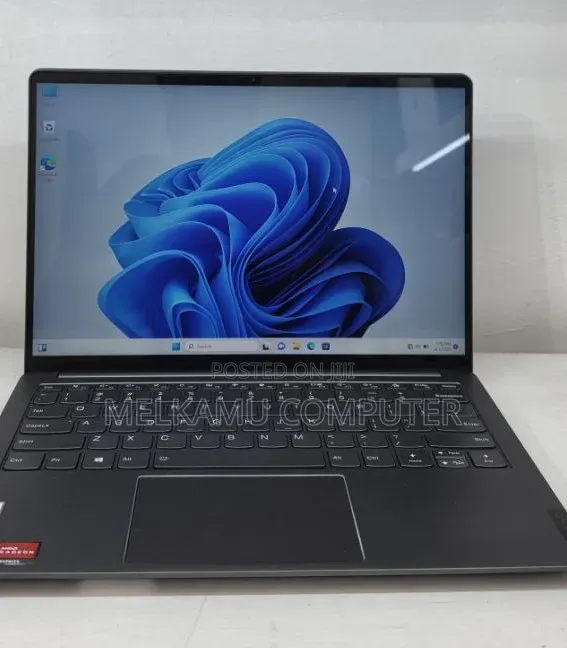 New Laptop Lenovo IdeaPad U400 16GB AMD Ryzen 7 SSD 512GB