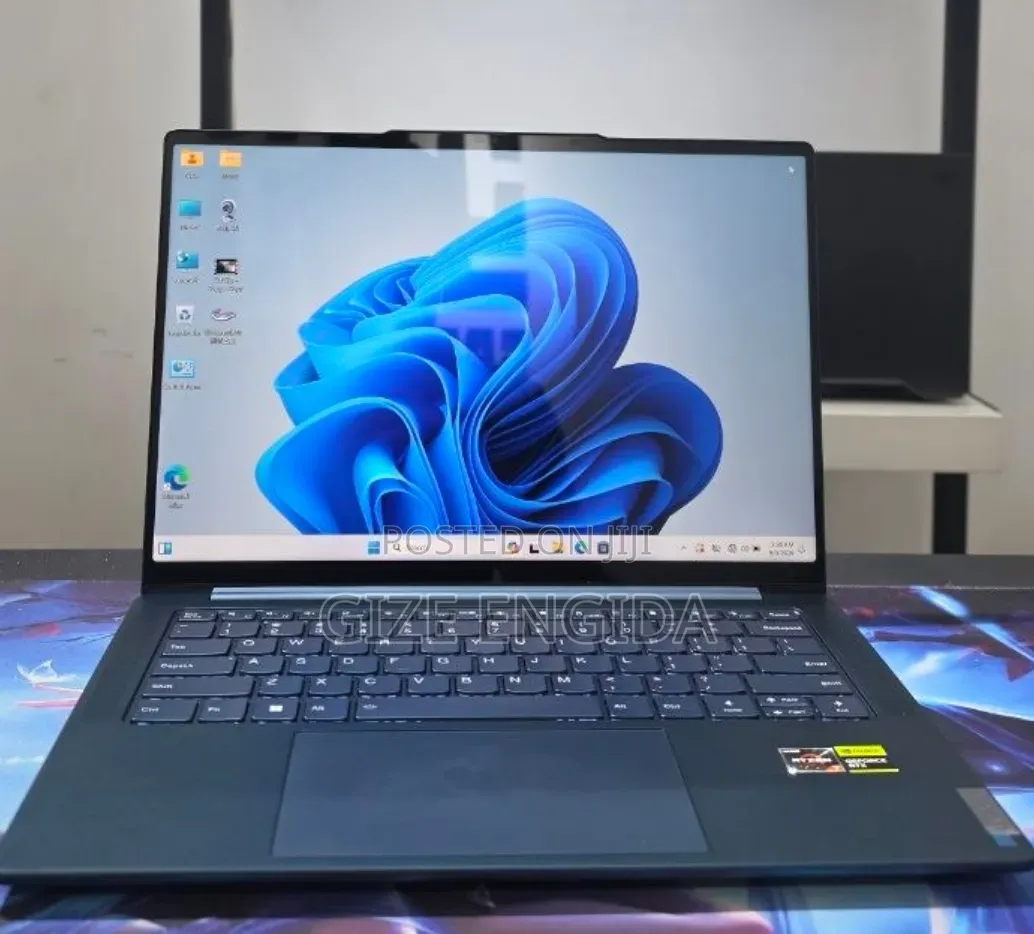 New Laptop Lenovo Yoga 7i 16GB AMD Ryzen 7 SSD 512GB