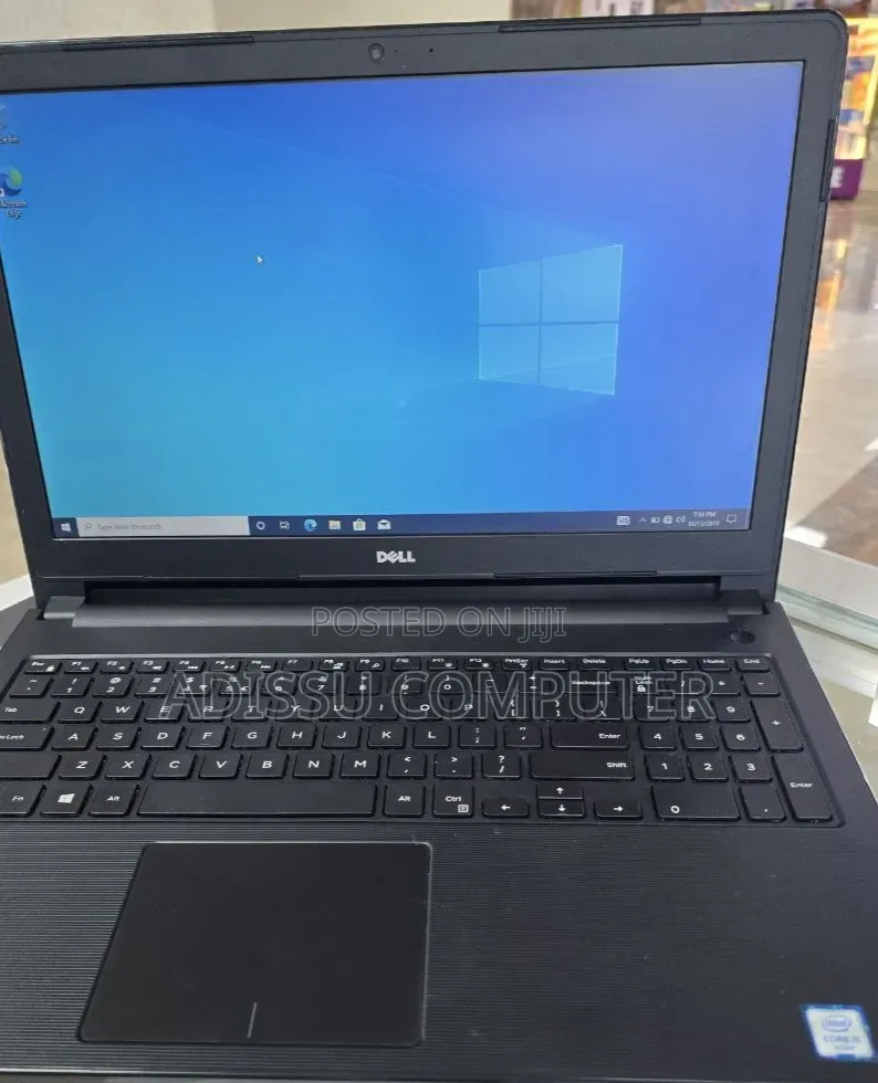 New Laptop Dell Inspiron 15 4GB Intel Core i5 SSD 1T