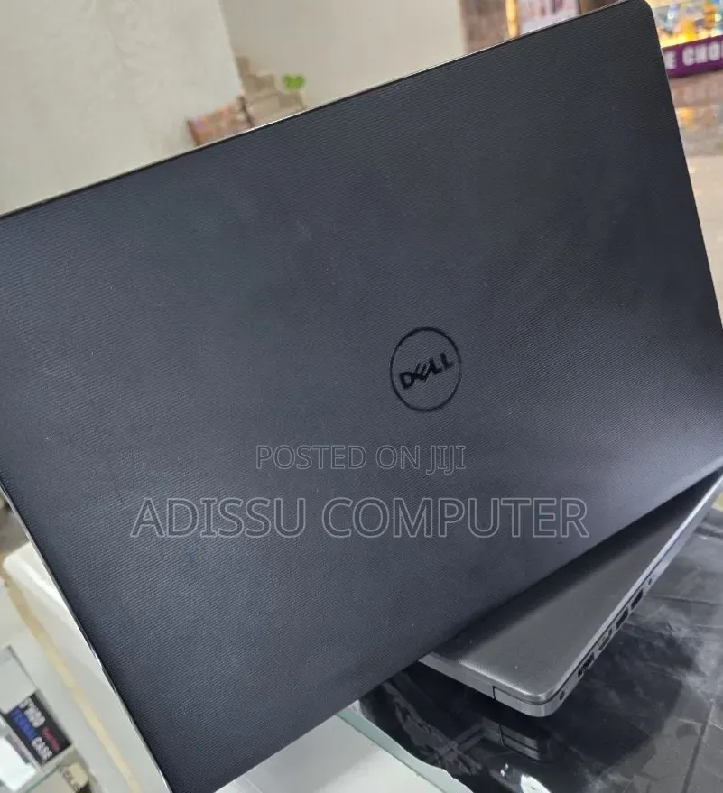 New Laptop Dell Inspiron 15 4GB Intel Core i5 SSD 1T