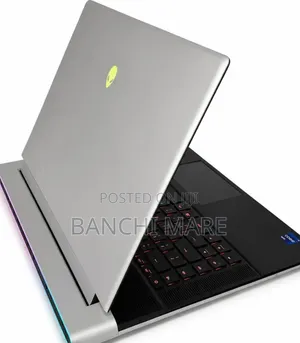 New Laptop Alienware X16 r1 32GB Intel Core i9 SSD 1T