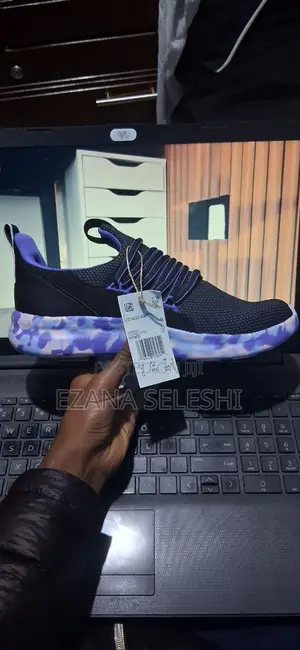 Original Adidas Lite Racer Adapt 7.0 Sneakers – Brand New With Tags