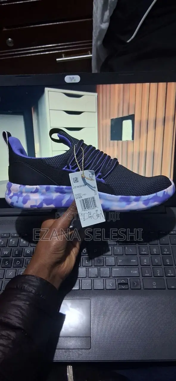 Original Adidas Lite Racer Adapt 7.0 Sneakers – Brand New With Tags