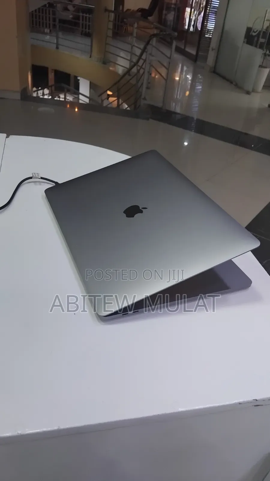 New Laptop Apple MacBook Pro 2017 16GB Intel Core i7 SSD 512GB