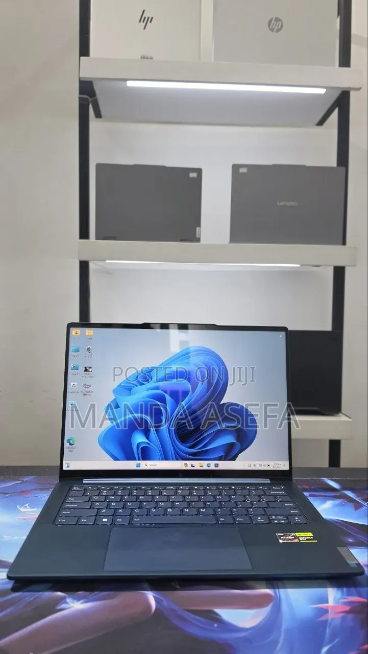New Laptop Lenovo 16GB AMD Ryzen 7 SSD 512GB